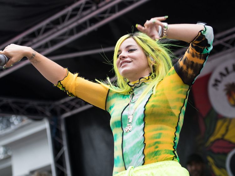 Lily Allen performs at Notting Hill Carinval